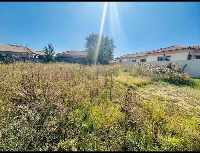 LAND FOR SALE IN MIMOSA PARK